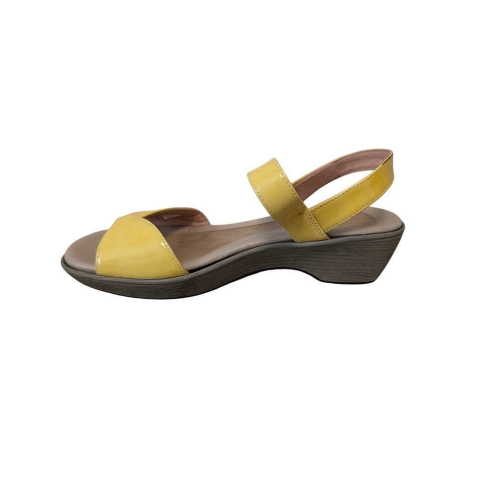 Naot Women Size 39 Yellow Leather Adjustable Double Strap Hook Loop Wedge Sandal - Picture 2 of 9